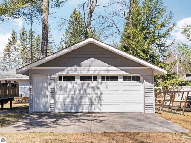 103 Poplar Court