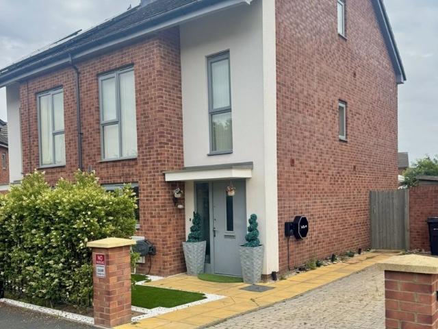 Platt Brook Way, B26
