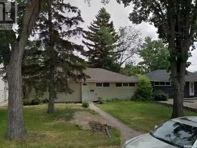 103 Robinson Crescent, Regina, SK, S4R 3R1 house for sale L.