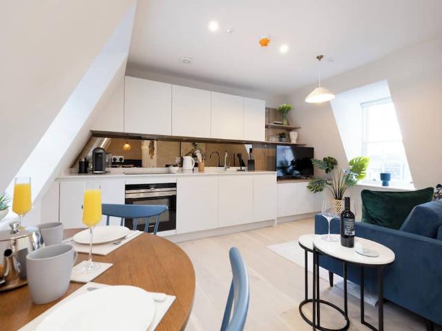 103 Rose Street South Lane | 1 bed apartment for rent #151042075 | Rentberry