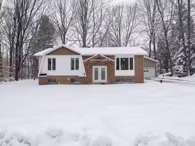 103 Rue Yvon, Saint Alphonse De Granby, QC, J0E 2A0 house fo.