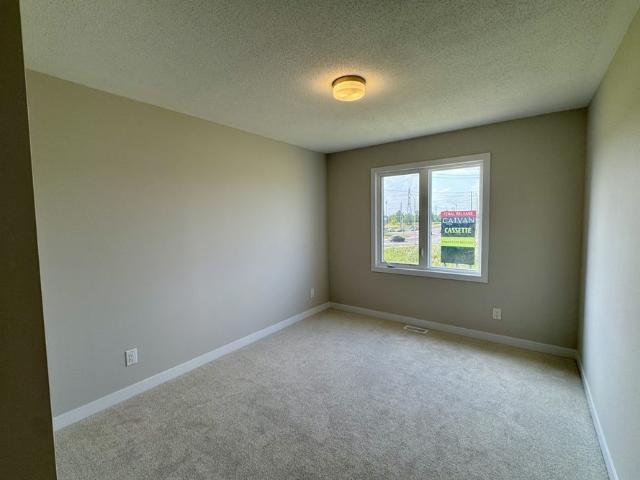 103 Ryan Reynolds Way, Ottawa