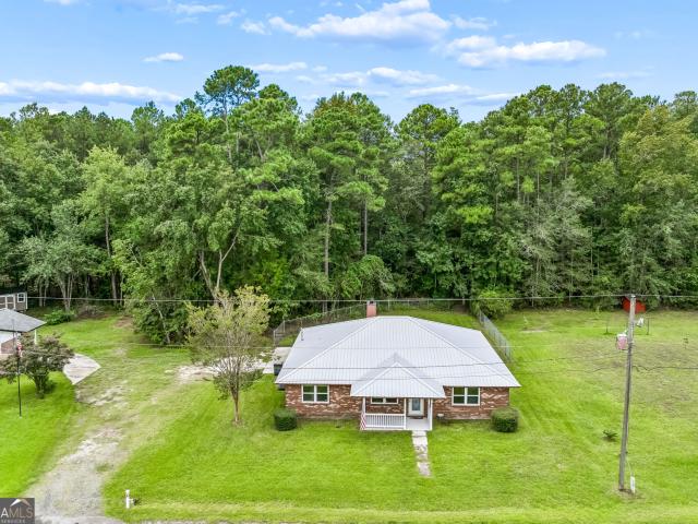 103 W Magnolia Avenue