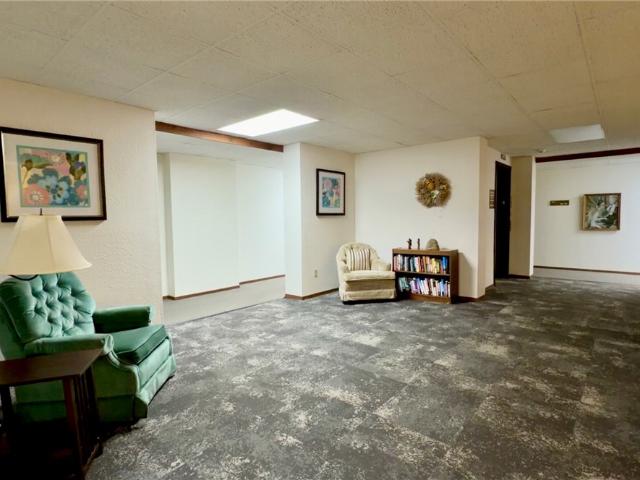 103 Woodstone Ln Unit #42
