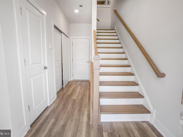 103 Waterside Mews