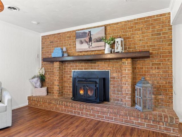 103 Tanbark LN