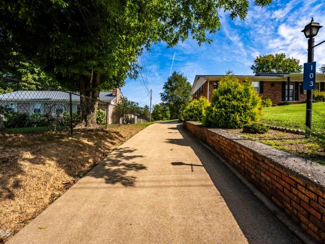 103 Valley View Drive