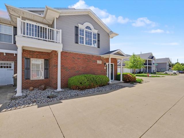 103 yorkminster lane # 8