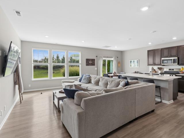 1044 Moraine Drive