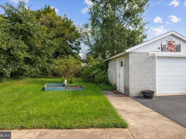 1044 Mount Aetna Road