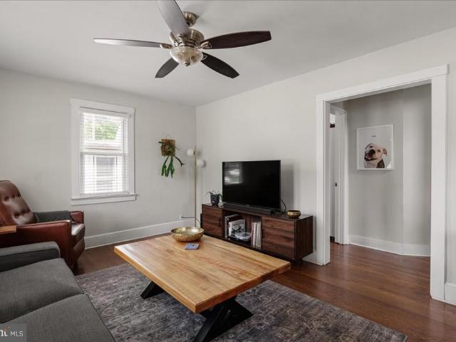 1044 Orchard Avenue