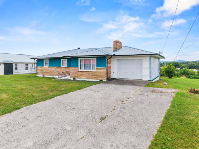 1044 East Hwy 2792