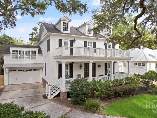 1044 Village Oaks Lane