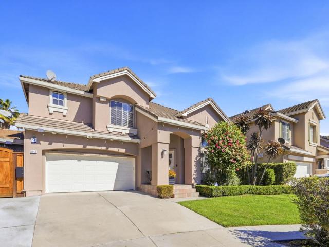 1044 Woodvale Court