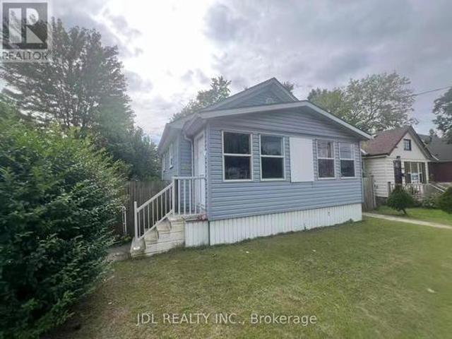 1045 Oxford Street E, London East, ON, N5Y 3L1 house for sale | Listing ID X13794 | Royal LePage