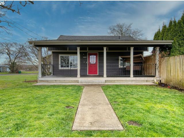 1045 umatilla st
