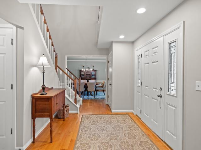 10460 Jasons Bluff
