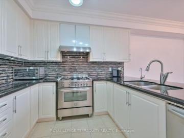 10461 Woodbine Avenue, Markham, ON, L6C 0K4 house for sale | Listing ID N13092 | Royal LePage