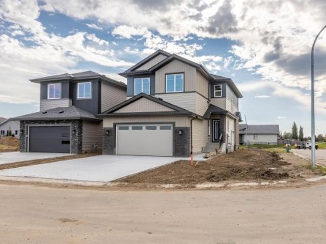 10462 Street, Morinville, AB, T8R 0C9 house for sale | Listing ID E4508 | Royal LePage