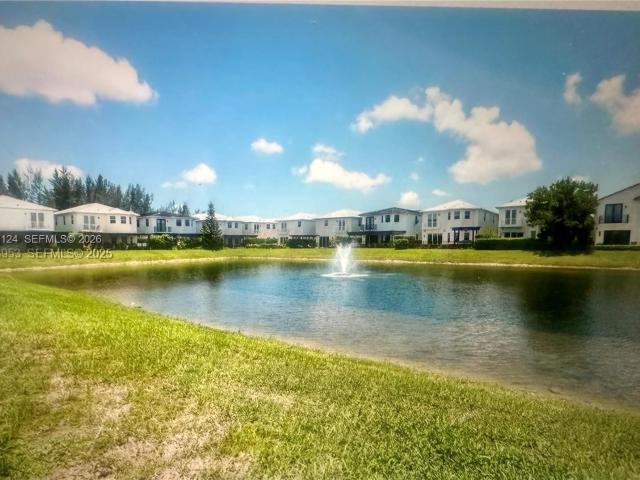 10464 NW 70th Ln, Doral, US, FL