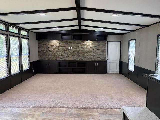 1046 Berry Road