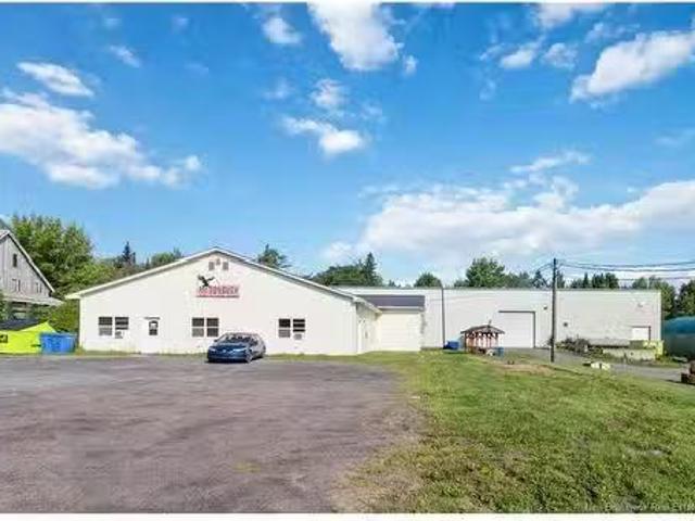 1046 Route 105, Mactaquac, NB, E6L 1B3 commercial for sale.