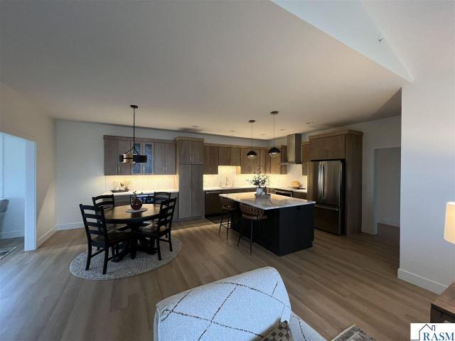 1046 Saba Boulevard