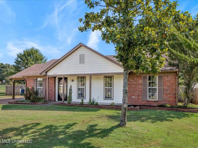 10475 Oak Leaf Drive