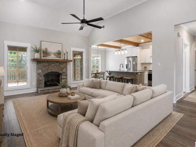 1047 Creel Drive