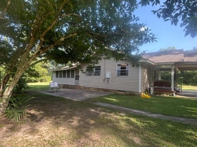 1047 Pearl Valley Road