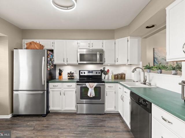 1047 Wingate Court # I 13