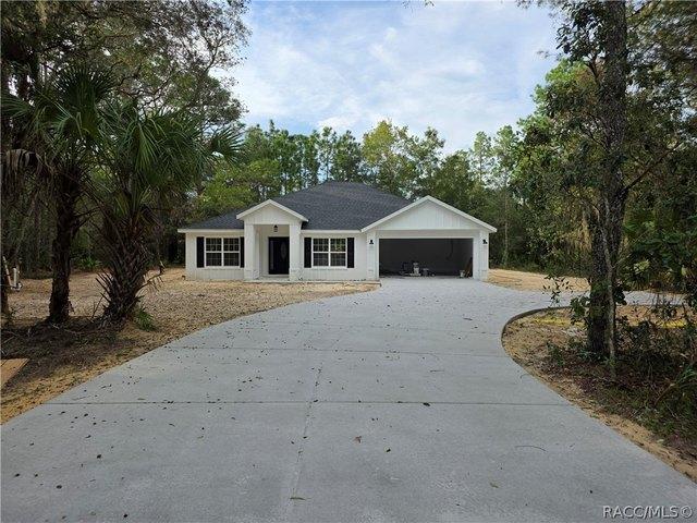 10487 W Dunnellon Rd, Crystal River, FL 34428
