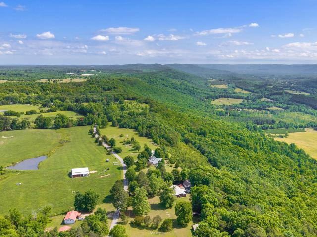 1048 County Road 730