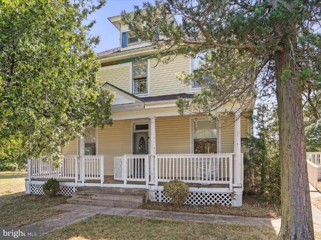 1048 Fairview Drive