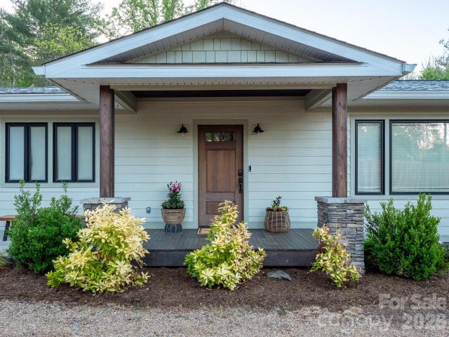 1048 Jenkins Valley Road