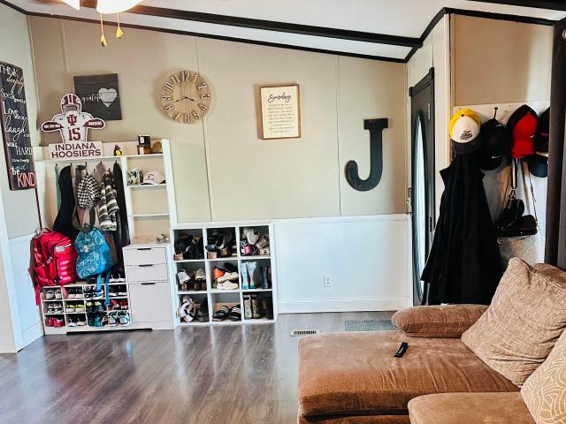 1048 State Road 158