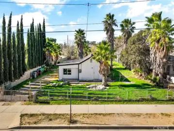 1049 BEAUMONT AVE, BEAUMONT, CA 92223