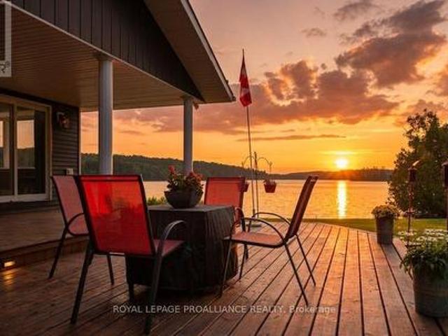 1049 Perry Lane, Frontenac North, ON, K0H 1K0 house for sale | Listing ID X13085 | Royal LePage