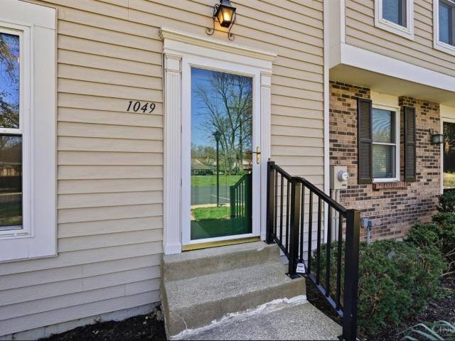 1049 Stratford Court
