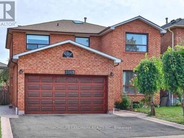 1049 Wetherby Lane E, Mississauga, ON, L4W 4R9 house for lease | Listing ID W13779 | Royal LePage