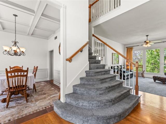 10400 River Hills Drive