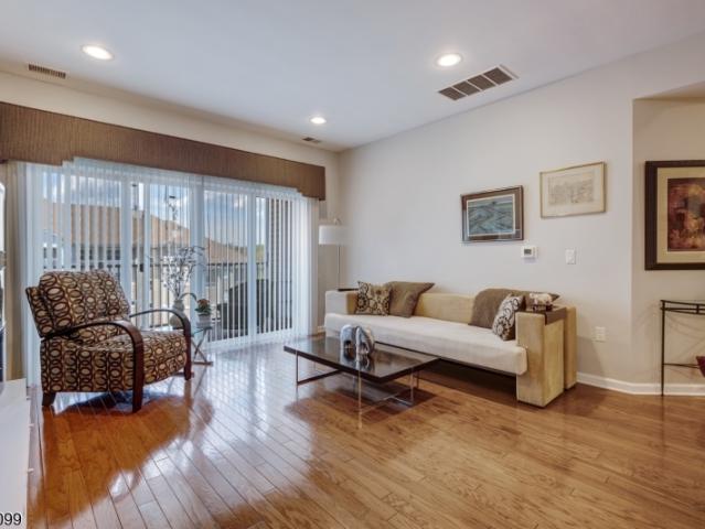 10402 Warrens Way # 402