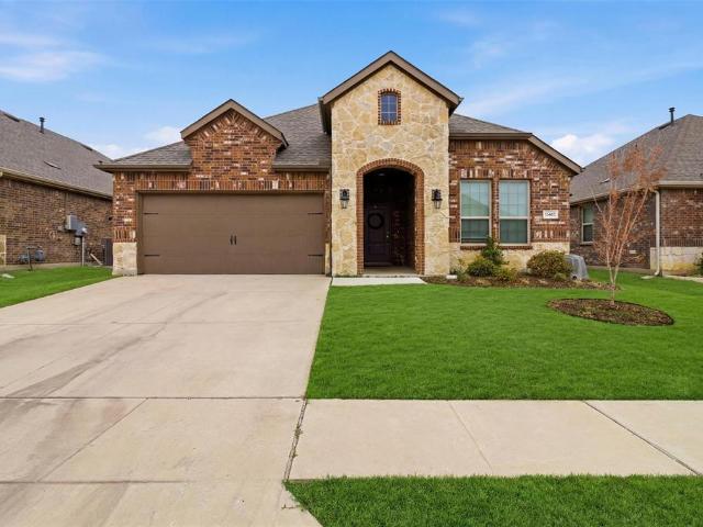 10407 Twisting Spgs Dr, Aubrey, TX 76227 | MLS #21312