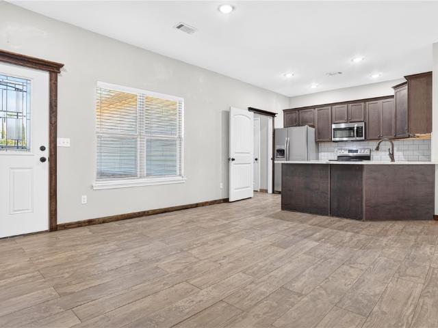 10405 Arroyo Lane