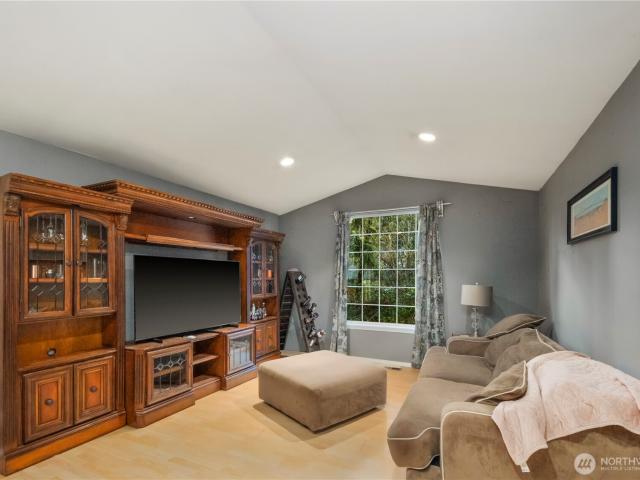 10405 Olympic Pl, Anderson Island, WA 98303 | MLS #2488