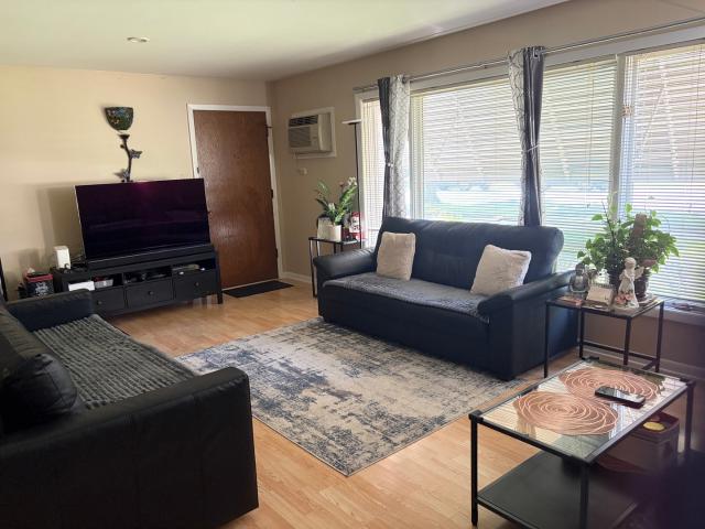 10405 S Keating Avenue # 1B