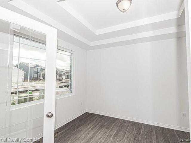 10409 Valley Drive