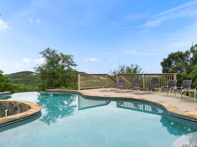 1040 County Road 2720