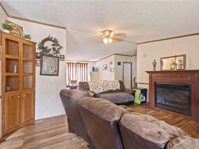 1040 Kelly Drive