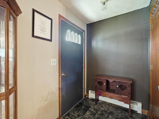 1040 Radio Lane